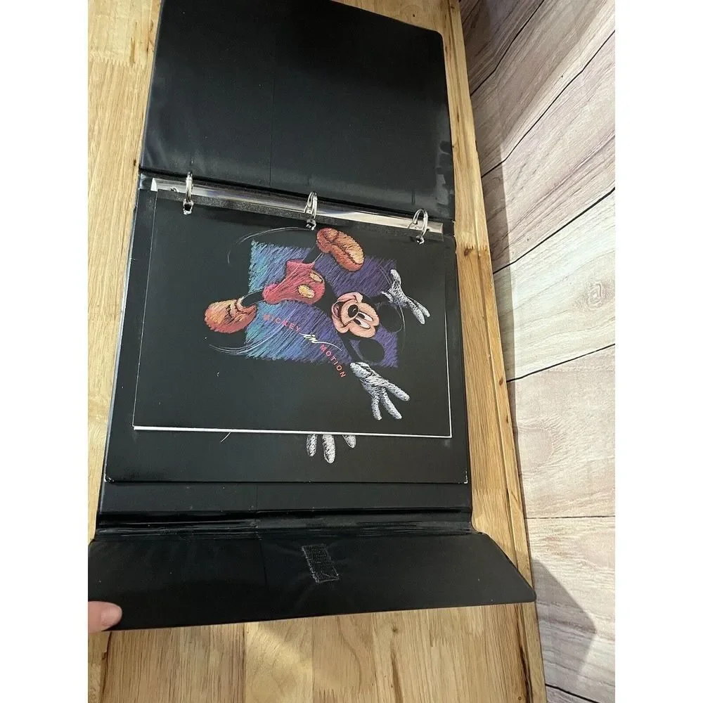 Vintage 90s Disney Mickey Mouse In Motion 3 Ring Binder w/ Folder & Pad